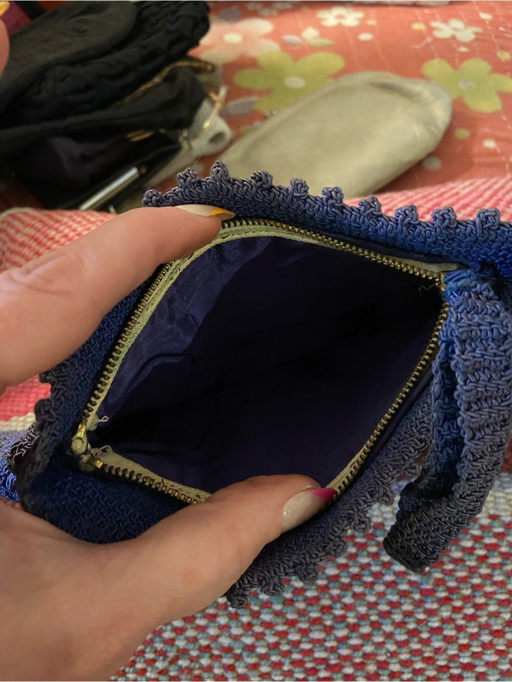 Vintage Navy Blue Crochet Wristlet Clutch - Picture 4 of 4